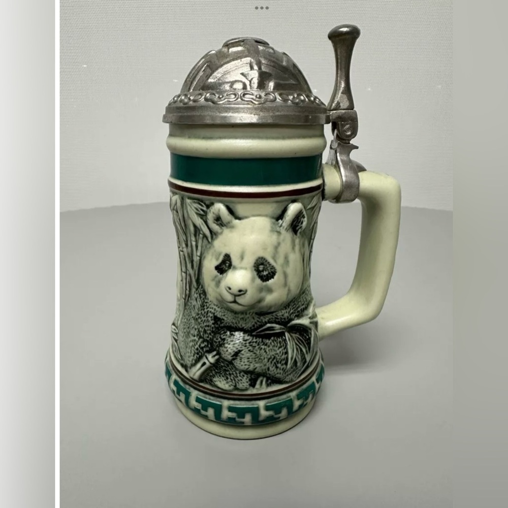 AVON Endangered Giant Panda Stein